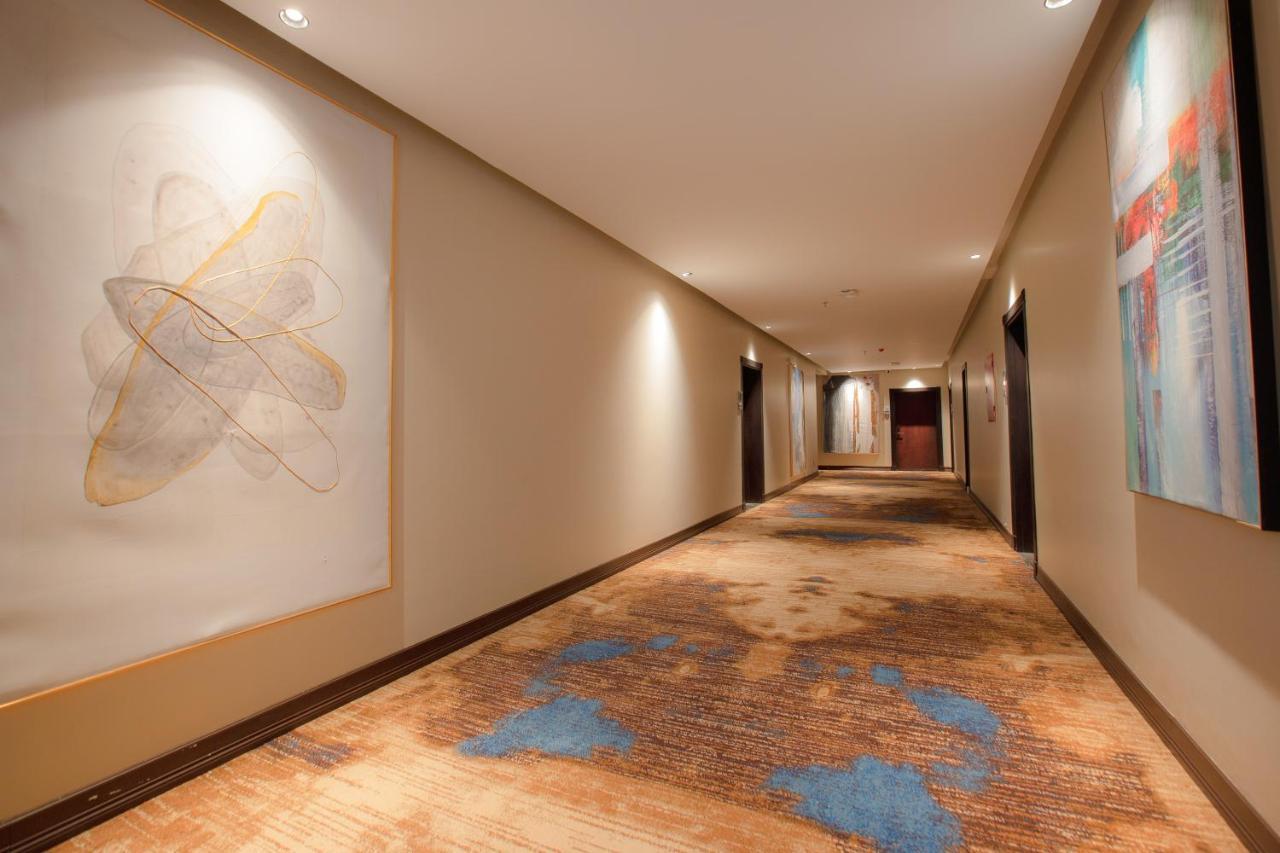 Azar Hotel Ahad Rafidah Buitenkant foto