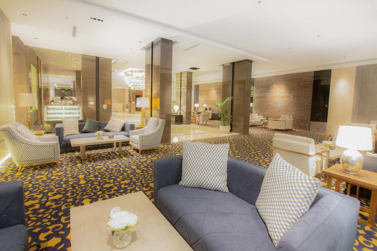 Azar Hotel Ahad Rafidah Buitenkant foto