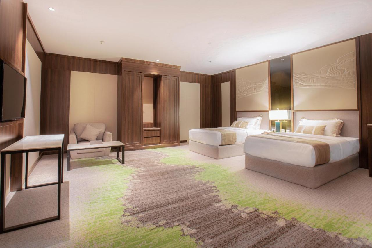 Azar Hotel Ahad Rafidah Buitenkant foto