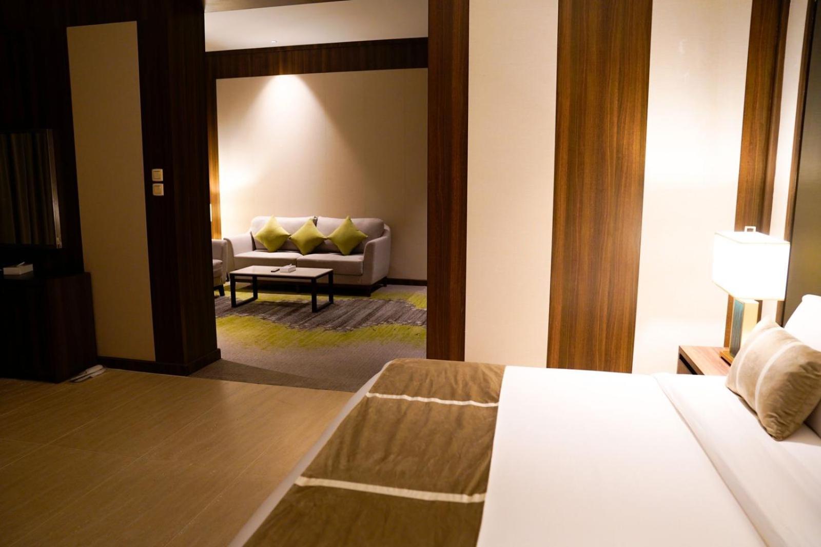 Azar Hotel Ahad Rafidah Buitenkant foto