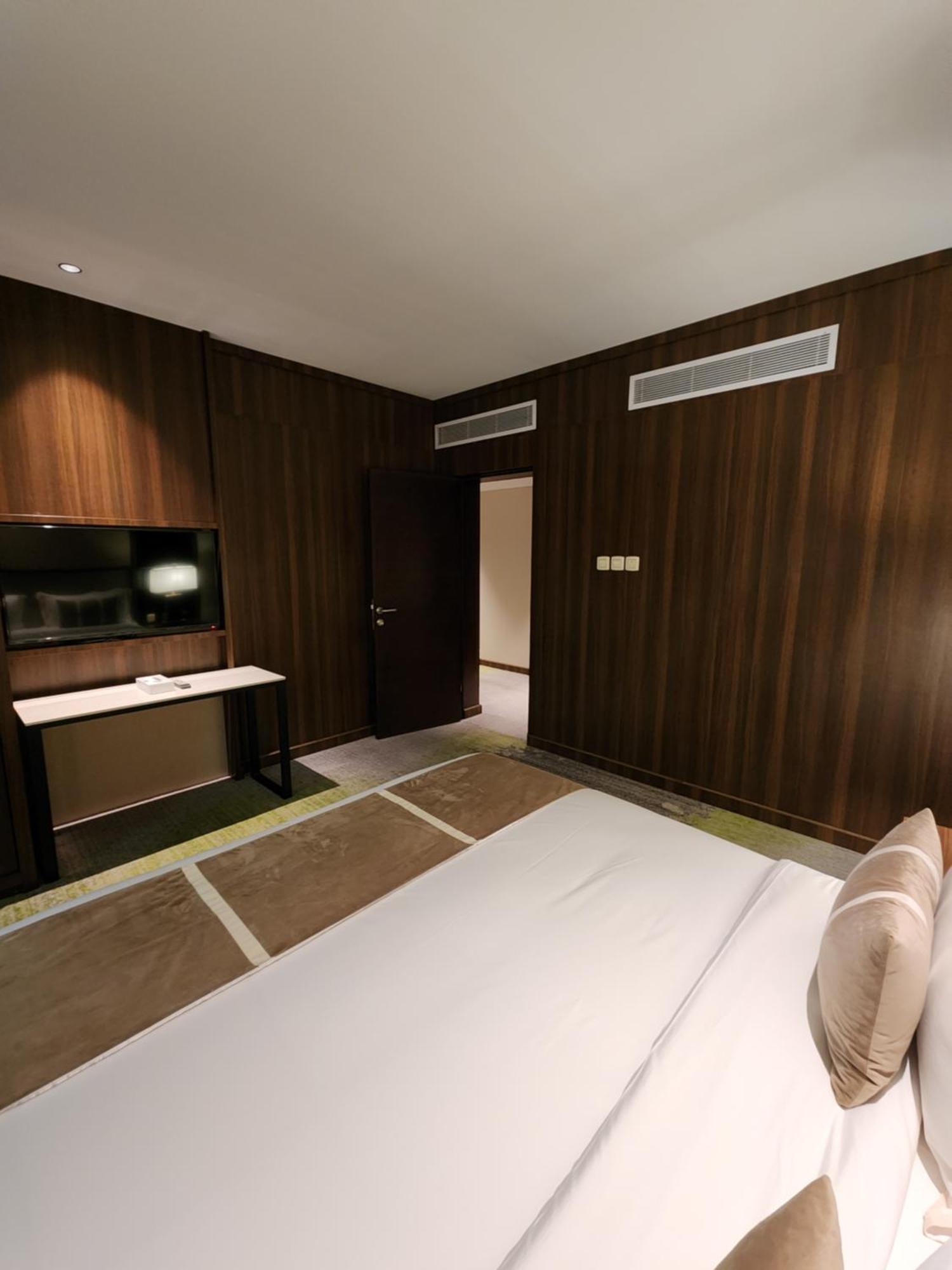 Azar Hotel Ahad Rafidah Buitenkant foto