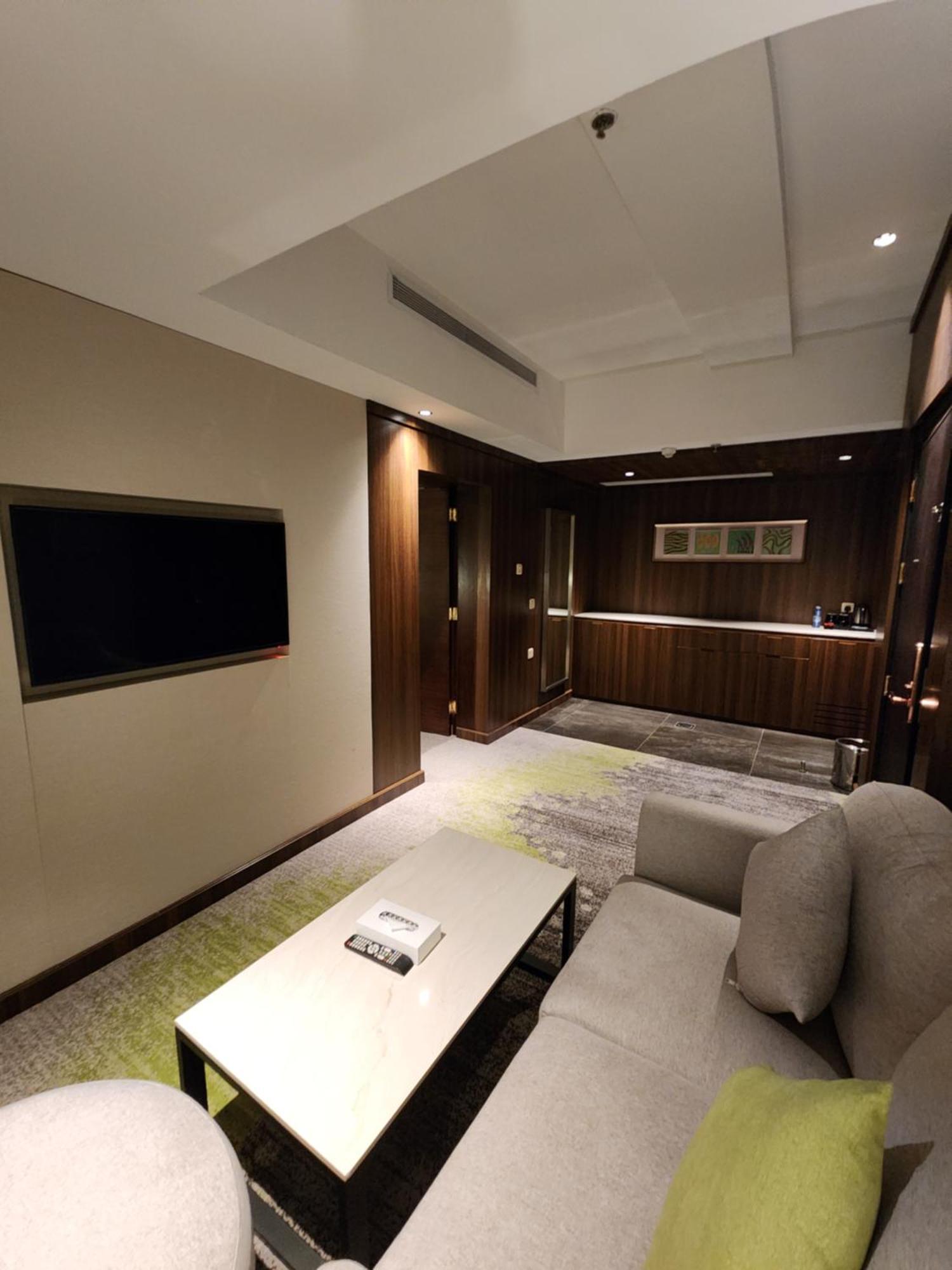 Azar Hotel Ahad Rafidah Buitenkant foto
